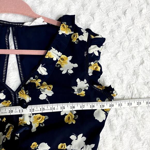 J by J.O.A. Navy Floral Ruffle Open Back Tie Ladder Lace Flirty Crop Top XL - Picture 6 of 6